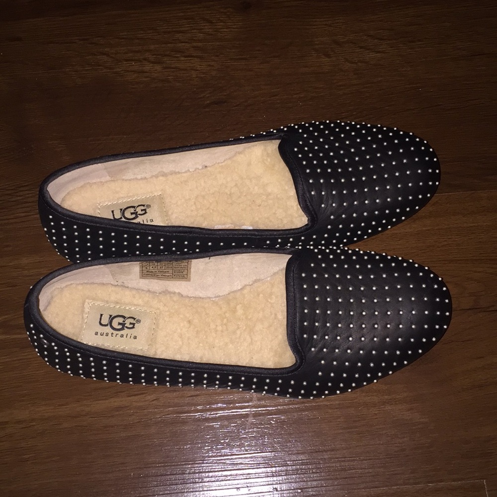 EUC Ugg slip on flats